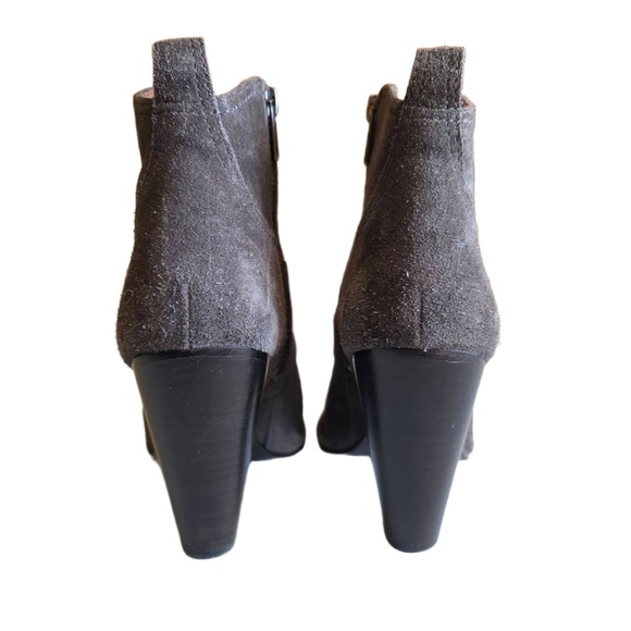 FRYE Madeline Short Boot Womens 7.5 Gray Stacked Block Heel Suede Upper Rustic - Picture 8 of 12